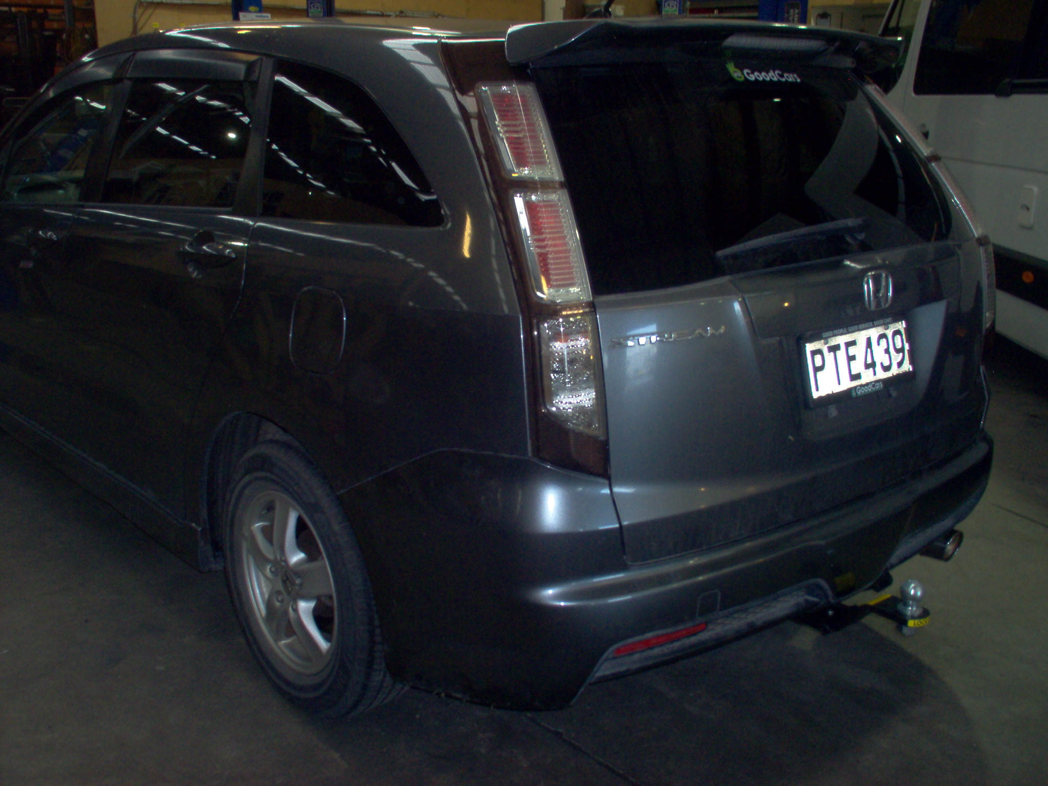 HONDA STREAM STATIONWAGON 2008-2014